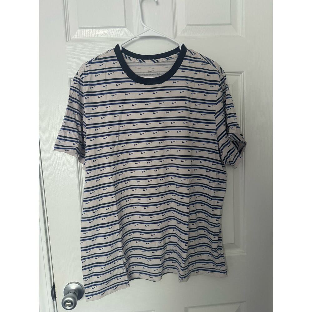 Nike Basic T-Shirt Striped Blue and White all over logo Sz: Medium
